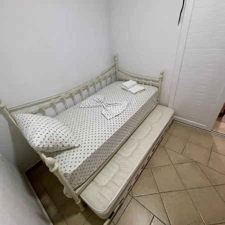 Apartment Traceys 3 *