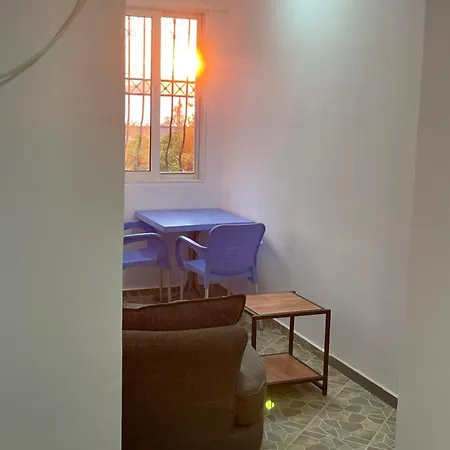 Traceys 3 Apartment Borsh