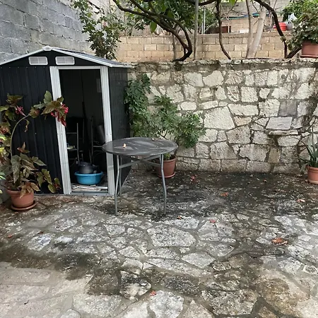 Apartmán Traceys 3 Borsh