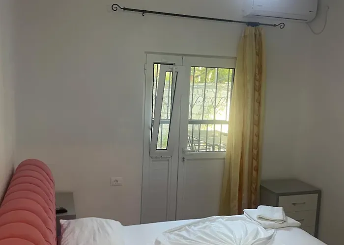 Traceys 3 Appartement Borsh